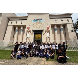 Disciplinas eletivas e 5 refeições ao dia mudam vida de estudantes do Paraná